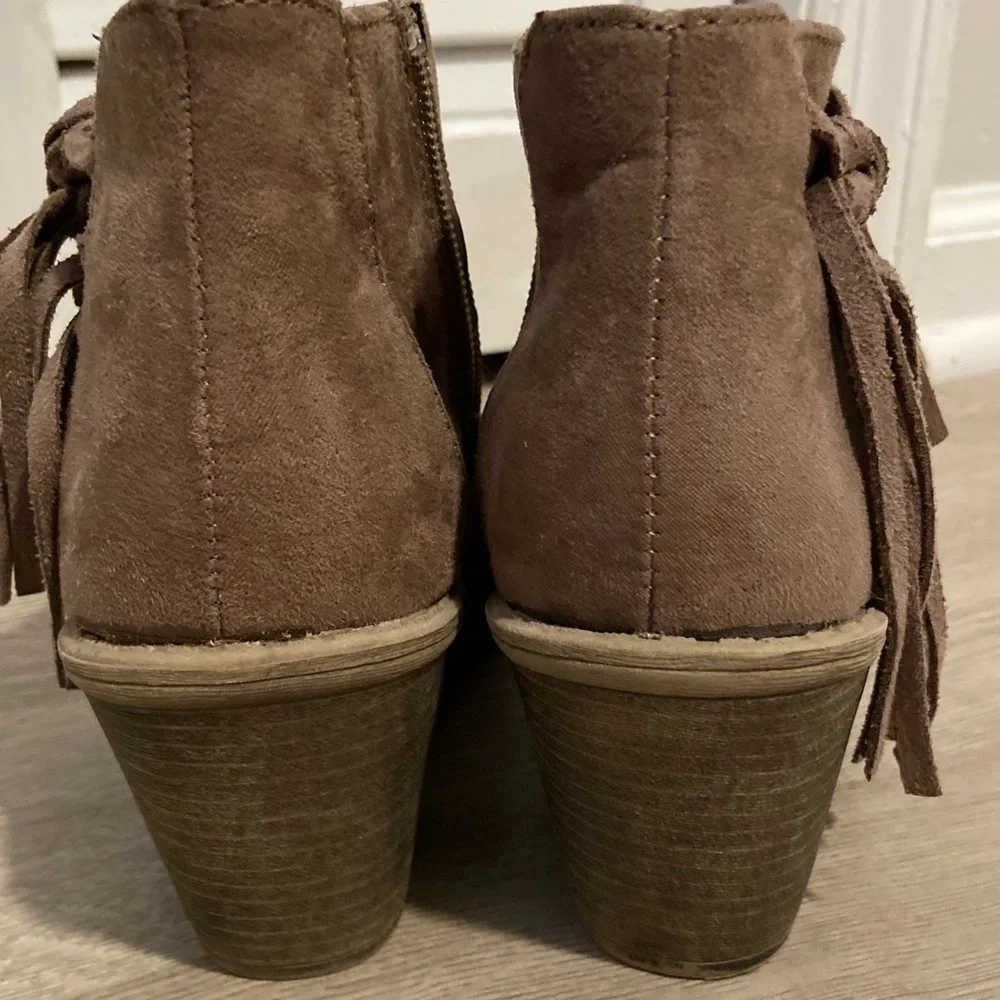 Booties - Picture 5 of 8